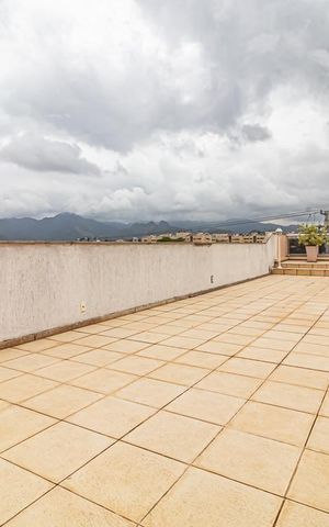 Casa à venda com 968m², 2 quartos e 1 vaga Casa à venda com 968m², 2 quartos e 1 vagaTerraço