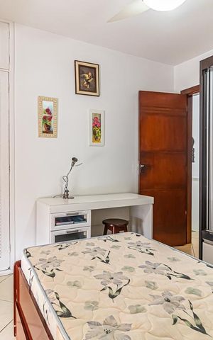 Casa à venda com 968m², 2 quartos e 1 vaga Casa à venda com 968m², 2 quartos e 1 vagaQuarto 1