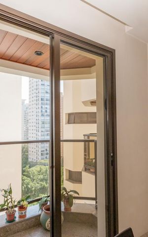 Apartamento à venda com 276m², 3 quartos e 4 vagas Apartamento à venda com 276m², 3 quartos e 4 vagasCopa