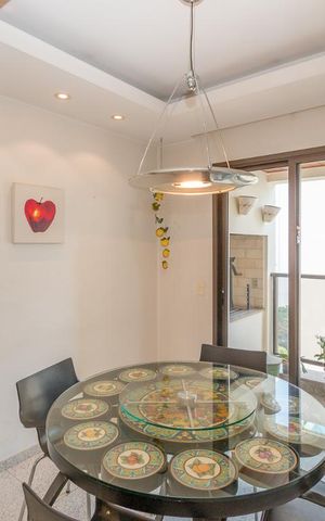 Apartamento à venda com 276m², 3 quartos e 4 vagas Apartamento à venda com 276m², 3 quartos e 4 vagasCopa