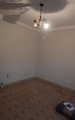 Casa à venda com 250m², 3 quartos e 2 vagasSala