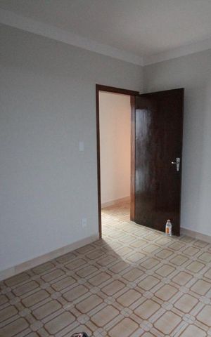 Casa à venda com 250m², 3 quartos e 2 vagasQuarto 2