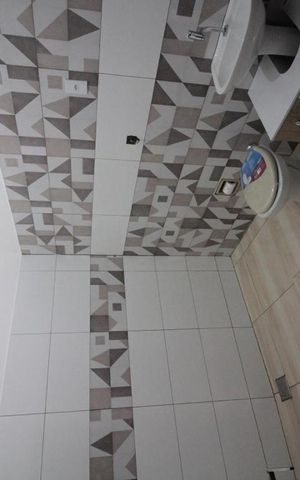 Casa à venda com 250m², 3 quartos e 2 vagasBanheiro