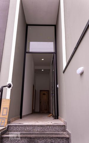 Studio para alugar com 28m², 1 quarto e 1 vaga Studio para alugar com 28m², 1 quarto e 1 vagaEntrada