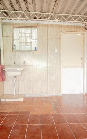 Casa à venda com 250m², 6 quartos e 1 vagaÁrea de Serviço