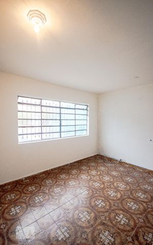 Casa à venda com 250m², 6 quartos e 1 vagaSala
