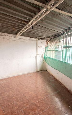 Casa à venda com 250m², 6 quartos e 1 vagaÁrea de Serviço