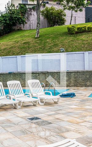 Apartamento à venda com 60m², 2 quartos e 1 vaga Apartamento à venda com 60m², 2 quartos e 1 vagaPiscina