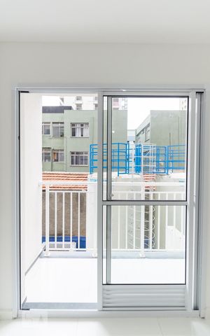 Apartamento à venda com 27m², 1 quarto e sem vaga Apartamento à venda com 27m², 1 quarto e sem vagaSacada