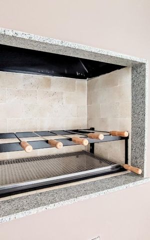 Apartamento à venda com 27m², 1 quarto e sem vaga Apartamento à venda com 27m², 1 quarto e sem vagaChurrasqueira