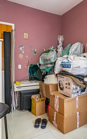 Apartamento à venda com 127m², 3 quartos e 2 vagas Apartamento à venda com 127m², 3 quartos e 2 vagasQuarto de Serviço