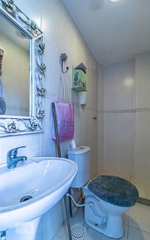 Apartamento à venda com 127m², 3 quartos e 2 vagas Apartamento à venda com 127m², 3 quartos e 2 vagasBanheiro de Serviço