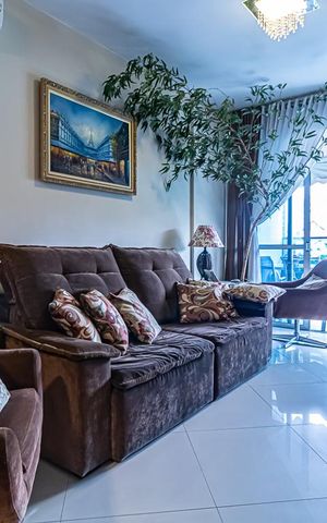 Apartamento à venda com 127m², 3 quartos e 2 vagas Apartamento à venda com 127m², 3 quartos e 2 vagasSala