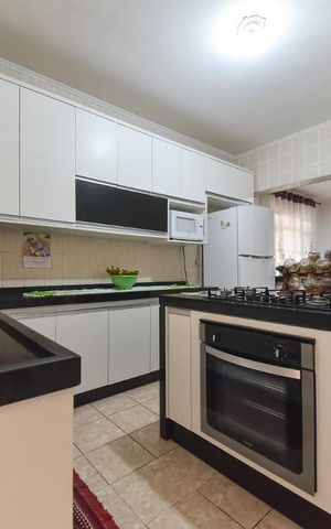 Casa à venda com 250m², 4 quartos e 2 vagas Casa à venda com 250m², 4 quartos e 2 vagasCozinha