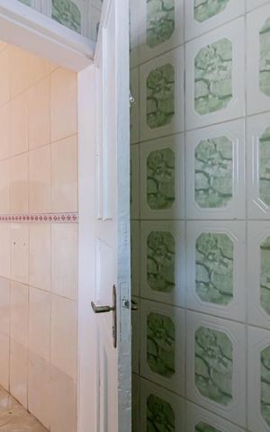 Casa à venda com 200m², 4 quartos e 1 vaga Casa à venda com 200m², 4 quartos e 1 vagaBanheiro 2 Casa 1
