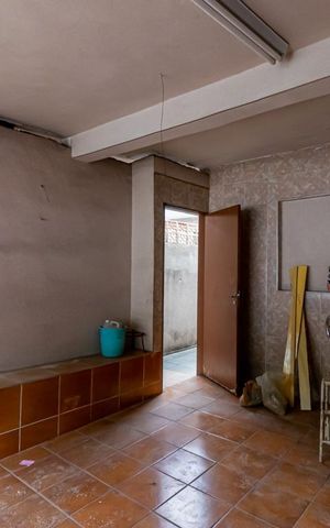 Casa à venda com 200m², 4 quartos e 1 vaga Casa à venda com 200m², 4 quartos e 1 vagaGaragem