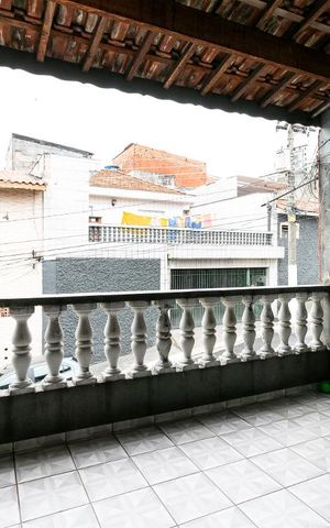 Casa à venda com 181m², 3 quartos e 2 vagasSuíte - Varanda