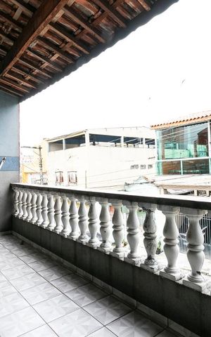 Casa à venda com 181m², 3 quartos e 2 vagasSuíte - Varanda