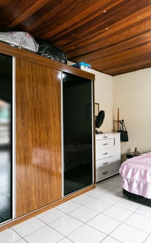 Casa à venda com 181m², 3 quartos e 2 vagasSuíte