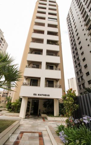 Apartamento à venda com 80m², 3 quartos e 2 vagas Apartamento à venda com 80m², 3 quartos e 2 vagasFachada