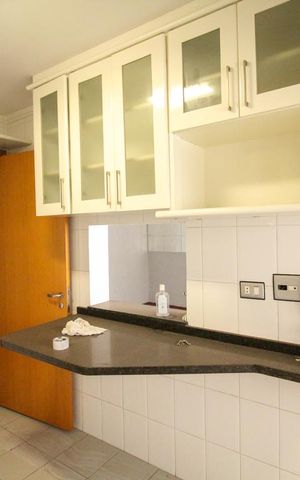 Apartamento à venda com 80m², 3 quartos e 2 vagas Apartamento à venda com 80m², 3 quartos e 2 vagasCozinha