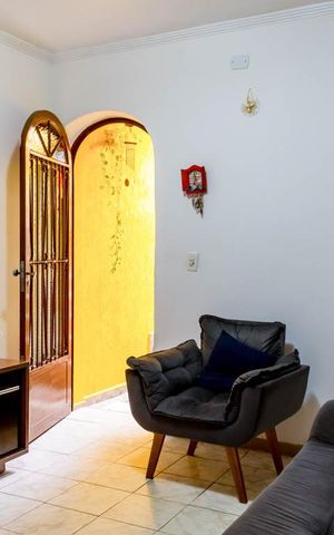 Casa à venda com 94m², 2 quartos e 1 vagaSala