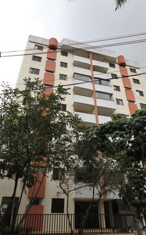 Apartamento para alugar com 82m², 3 quartos e 3 vagasFachada
