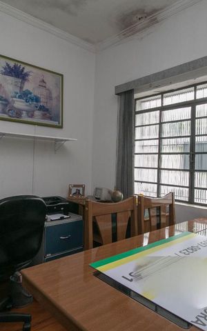 Casa à venda com 143m², 3 quartos e sem vaga Casa à venda com 143m², 3 quartos e sem vagaSala