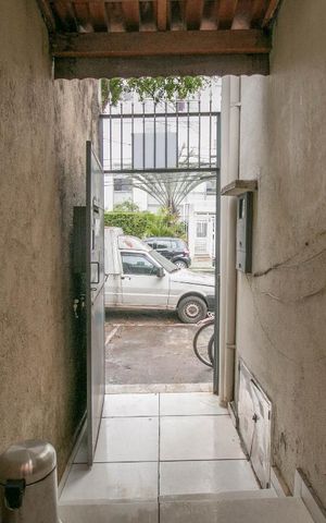 Casa à venda com 143m², 3 quartos e sem vaga Casa à venda com 143m², 3 quartos e sem vagaCorredor de entrada