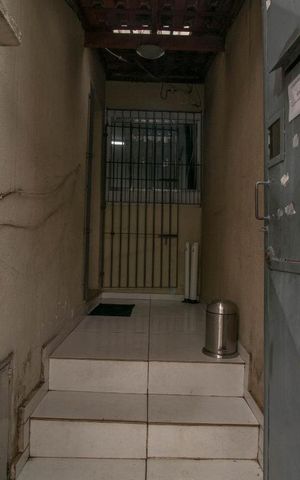 Casa à venda com 143m², 3 quartos e sem vaga Casa à venda com 143m², 3 quartos e sem vagaCorredor de entrada