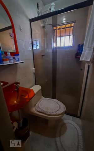 Casa à venda com 160m², 3 quartos e 8 vagasBanheiro
