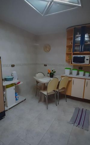Casa à venda com 160m², 3 quartos e 8 vagasCozinha