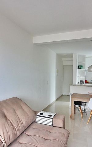Apartamento à venda com 60m², 2 quartos e 2 vagasSala