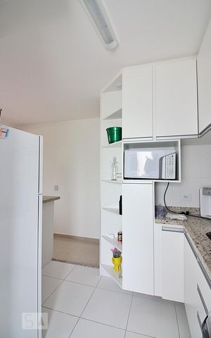 Apartamento à venda com 60m², 2 quartos e 2 vagasCozinha