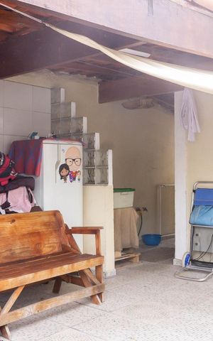 Casa à venda com 200m², 4 quartos e 2 vagas Casa à venda com 200m², 4 quartos e 2 vagasChurrasqueira