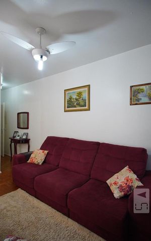 Apartamento à venda com 76m², 2 quartos e sem vagaSala