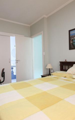 Casa de condomínio à venda com 237m², 3 quartos e 3 vagasSuíte 1
