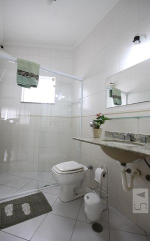 Casa de condomínio à venda com 237m², 3 quartos e 3 vagasSuíte 2