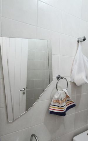 Casa de condomínio à venda com 237m², 3 quartos e 3 vagasBanheiro de Serviço