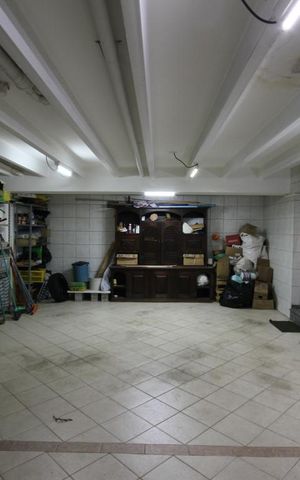 Casa de condomínio à venda com 237m², 3 quartos e 3 vagasGaragem