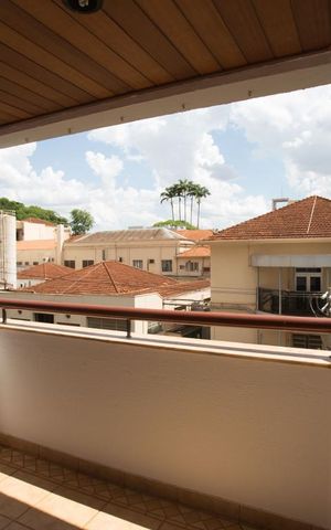 Apartamento para alugar com 120m², 3 quartos e 2 vagasVaranda da sala