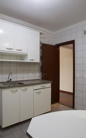 Apartamento para alugar com 120m², 3 quartos e 2 vagasCozinha