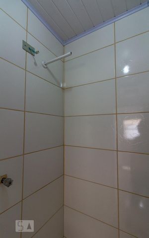 Casa à venda com 49m², 2 quartos e sem vaga Casa à venda com 49m², 2 quartos e sem vagaBanheiro