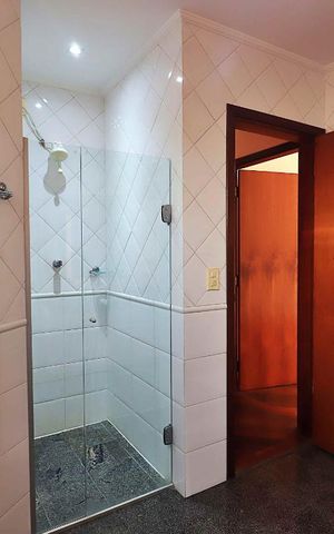 Apartamento à venda com 150m², 3 quartos e 3 vagasBanheiro Social