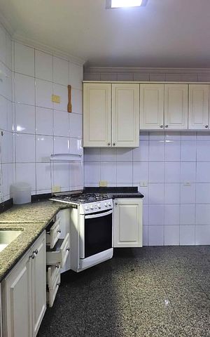 Apartamento à venda com 150m², 3 quartos e 3 vagasCozinha