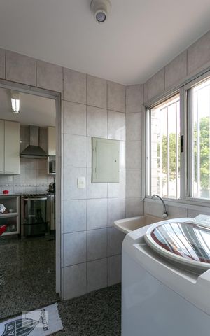 Apartamento à venda com 112m², 3 quartos e 2 vagas Apartamento à venda com 112m², 3 quartos e 2 vagasÁrea de Serviço