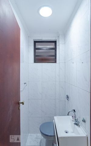 Casa à venda com 274m², 4 quartos e 3 vagas Casa à venda com 274m², 4 quartos e 3 vagasLavabo