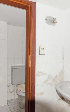 Casa à venda com 274m², 4 quartos e 3 vagas Casa à venda com 274m², 4 quartos e 3 vagasBanheiro da Garagem 2
