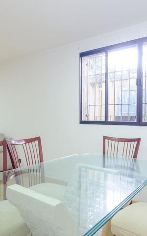 Casa à venda com 274m², 4 quartos e 3 vagas Casa à venda com 274m², 4 quartos e 3 vagasSala de Jantar