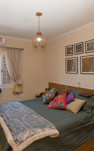 Casa à venda com 500m², 4 quartos e 5 vagas Casa à venda com 500m², 4 quartos e 5 vagasSuíte